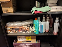 Werkplaatskast met inhoud - afbeelding 7 van  8