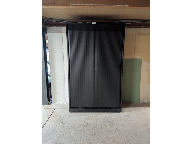 Werkplaatskast met inhoud - afbeelding 1 van  24