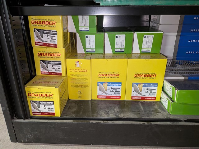 Werkplaatskast met inhoud - afbeelding 14 van  24