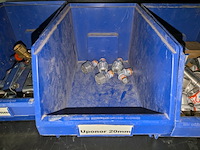 Werkplaatskast met inhoud - afbeelding 21 van  24