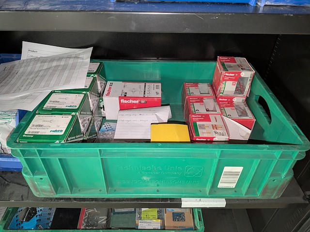 Werkplaatskast met inhoud - afbeelding 23 van  24