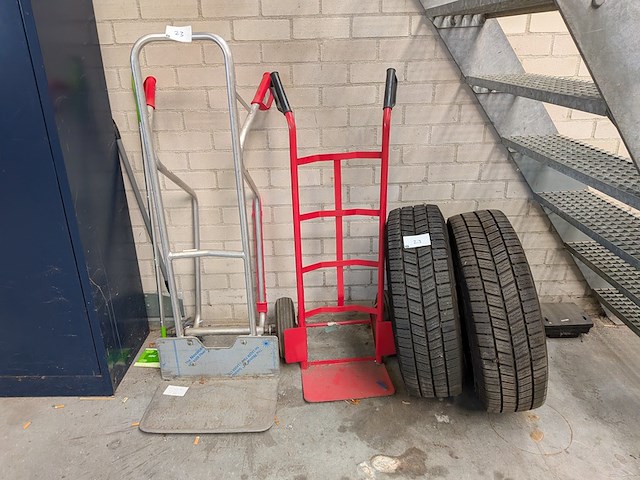 Werkplaatskast met inhoud - afbeelding 8 van  25