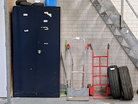 Werkplaatskast met inhoud