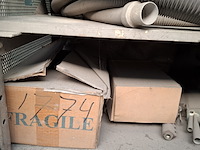 Werkplaatskast met inhoud - afbeelding 13 van  20