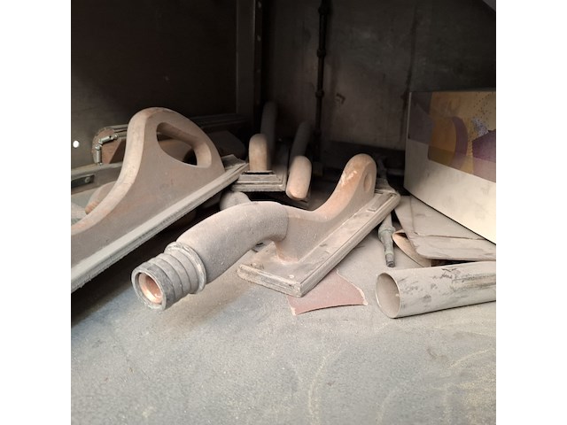 Werkplaatskast met inhoud - afbeelding 20 van  20