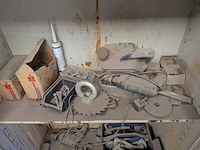 Werkplaatskast met inhoud - afbeelding 6 van  9