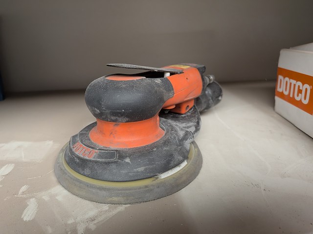 Werkplaatskast met inhoud - afbeelding 11 van  11