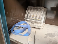 Werkplaatskast met inhoud - afbeelding 12 van  12