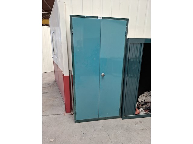 Werkplaatskast met inhoud - afbeelding 1 van  8