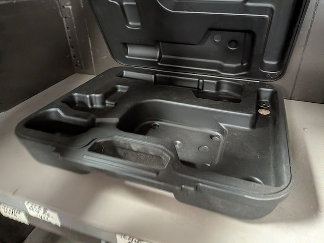 Werkplaatskast met inhoud - afbeelding 6 van  8