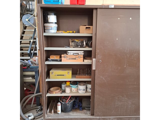 Werkplaatskast met inhoud - afbeelding 12 van  31