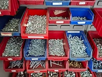 Werkplaatskast met inhoud - afbeelding 4 van  26