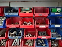 Werkplaatskast met inhoud - afbeelding 6 van  26