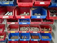 Werkplaatskast met inhoud - afbeelding 7 van  26