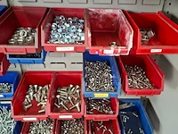 Werkplaatskast met inhoud - afbeelding 9 van  26
