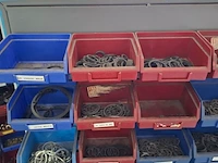 Werkplaatskast met inhoud - afbeelding 11 van  26