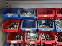 Werkplaatskast met inhoud - afbeelding 25 van  26