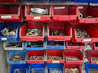 Werkplaatskast met inhoud - afbeelding 26 van  26