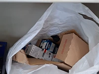 Werkplaatskast met inhoud - afbeelding 13 van  15