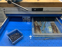 Werkplaatskast met inhoud - afbeelding 15 van  16