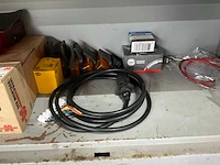Werkplaatskast met inhoud - afbeelding 7 van  8