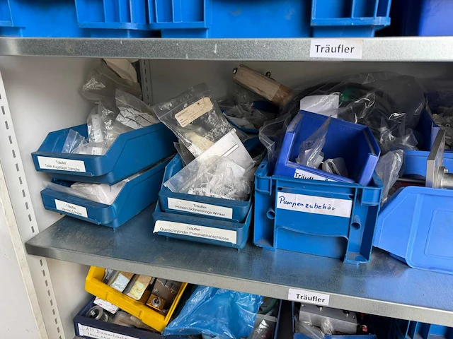 Werkplaatskast met toebehoren - afbeelding 3 van  9