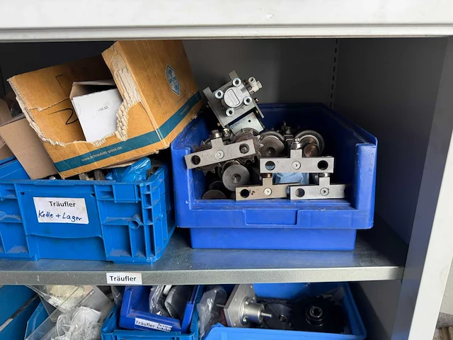 Werkplaatskast met toebehoren - afbeelding 5 van  9