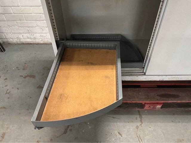 Werkplaatskast met uittrekbare legborden - afbeelding 3 van  4