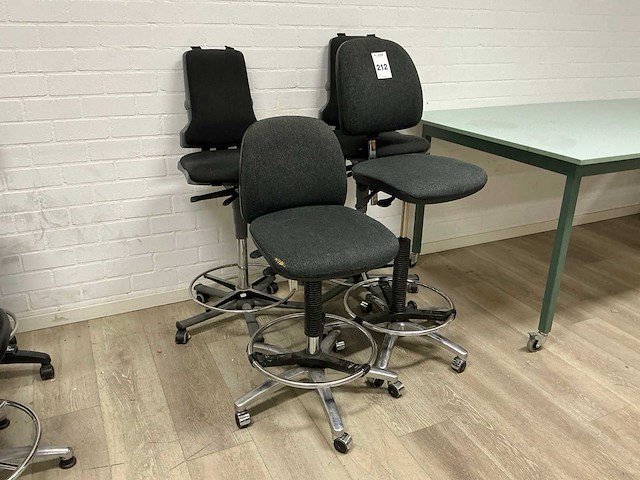 Werkplaatskruk (4x) - afbeelding 1 van  4