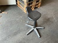 Werkplaatskruk - afbeelding 2 van  4
