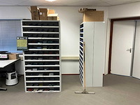 Werkplaatsmeubilair (8x) - afbeelding 1 van  30