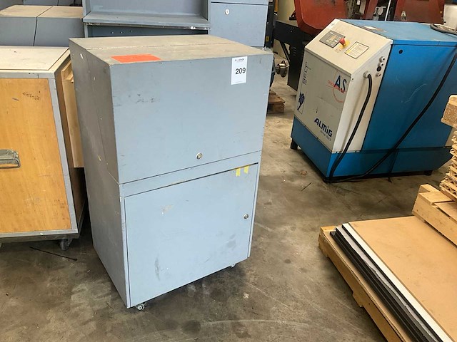 Werkplaatsmeubilair (9x) - afbeelding 3 van  7