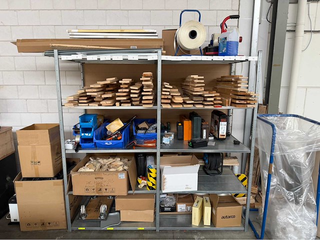 Werkplaatsmeubilair en gereedschappen - afbeelding 6 van  18
