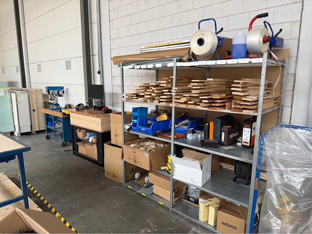 Werkplaatsmeubilair en gereedschappen - afbeelding 4 van  18