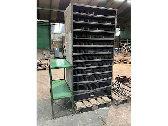 Werkplaatsmeubilair - afbeelding 3 van  3