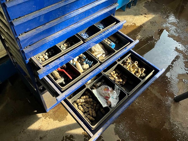 Werkplaatsmeubilair - afbeelding 3 van  5