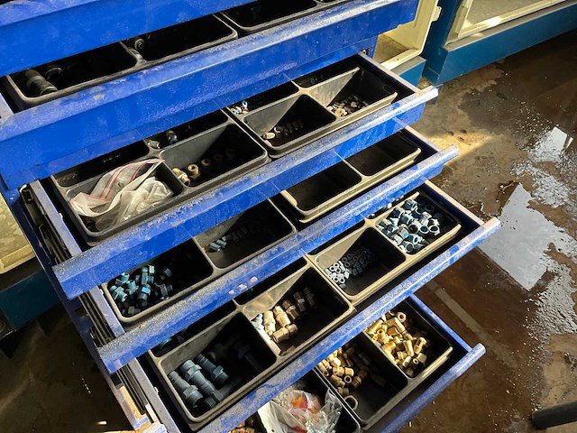 Werkplaatsmeubilair - afbeelding 4 van  5