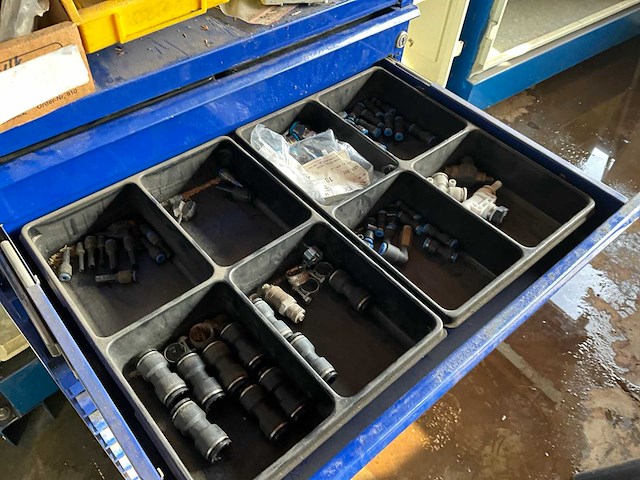 Werkplaatsmeubilair - afbeelding 5 van  5