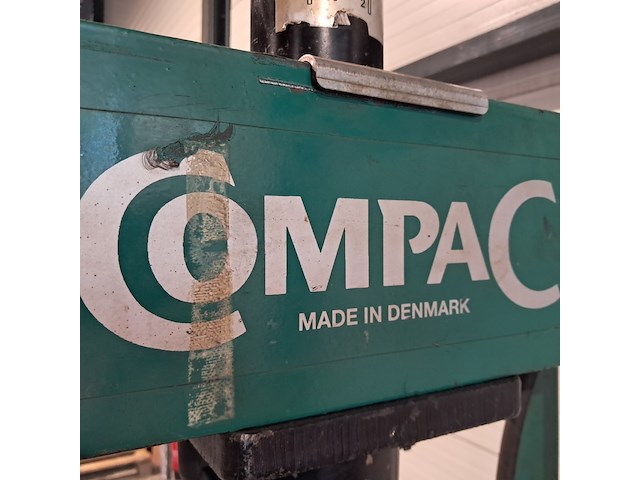 Werkplaatspers 16 ton, compac - afbeelding 9 van  13