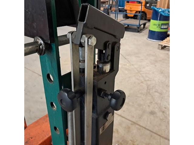 Werkplaatspers 16 ton, compac - afbeelding 13 van  13