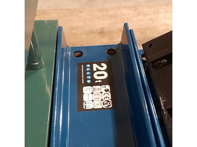 Werkplaatspers in onderdelen, hbm - afbeelding 10 van  10