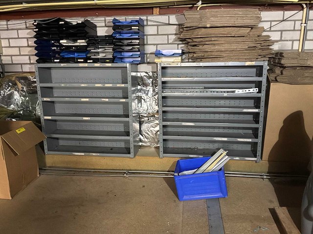 Werkplaatsstelling en kasten (3x) - afbeelding 1 van  5