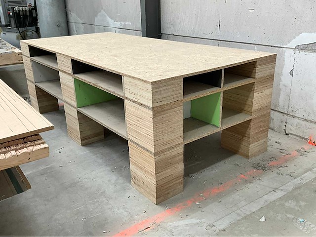 Werkplaatstafel en divers - afbeelding 4 van  4