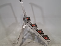 Werkplaatstrap 4 treeds, little giant - afbeelding 1 van  8