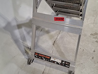 Werkplaatstrap 4 treeds, little giant - afbeelding 3 van  8