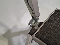 Werkplaatstrap 4 treeds, little giant - afbeelding 4 van  8