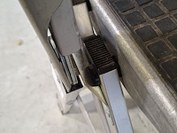 Werkplaatstrap 4 treeds, little giant - afbeelding 5 van  8