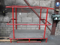 Werkplateau met afmeting ca. 150 x 80 x 144 cm. - afbeelding 1 van  2