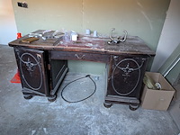 Werkplekopstelling met kast en nostalgisch bureau - afbeelding 2 van  12