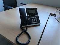 Werkplekopstelling met kast en nostalgisch bureau - afbeelding 8 van  12